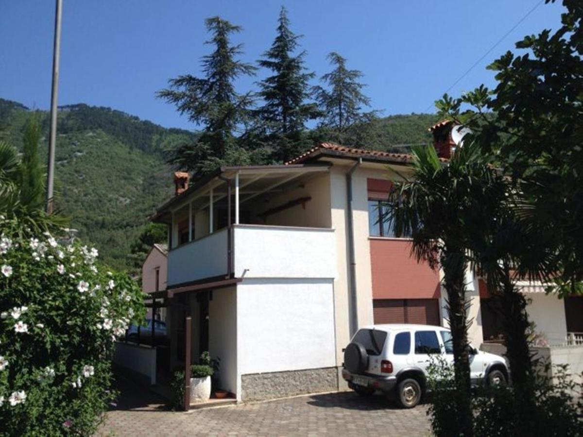 Apartments Lorinda Мощеничка-Драга Экстерьер фото