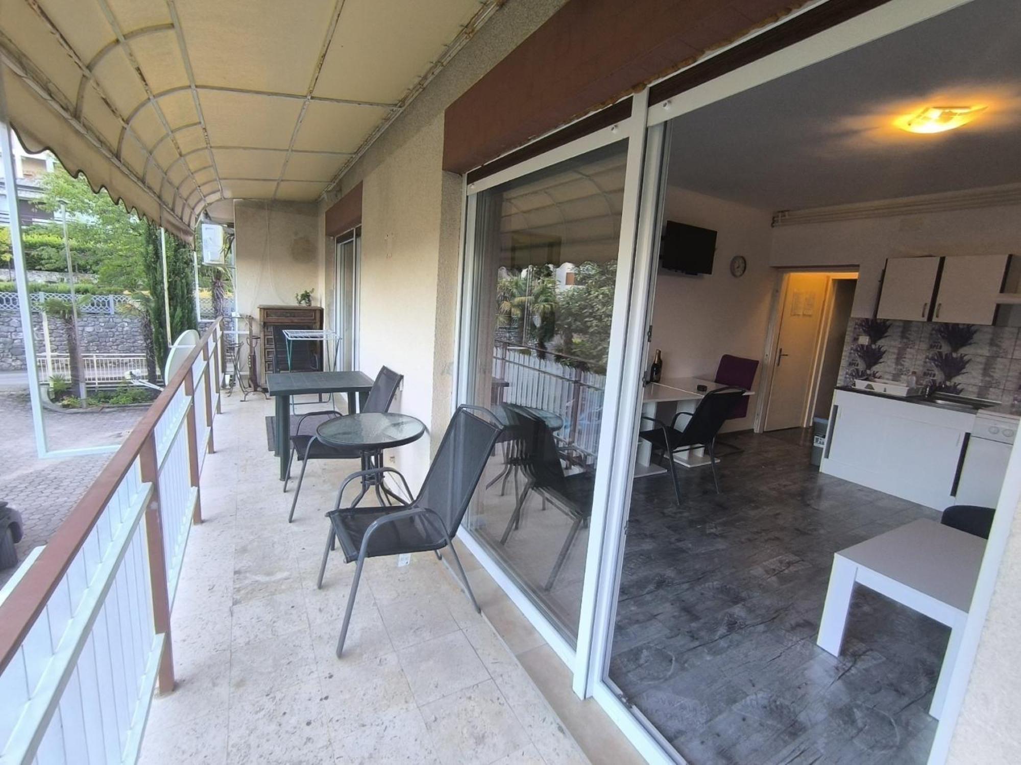 Apartments Lorinda Мощеничка-Драга Номер фото